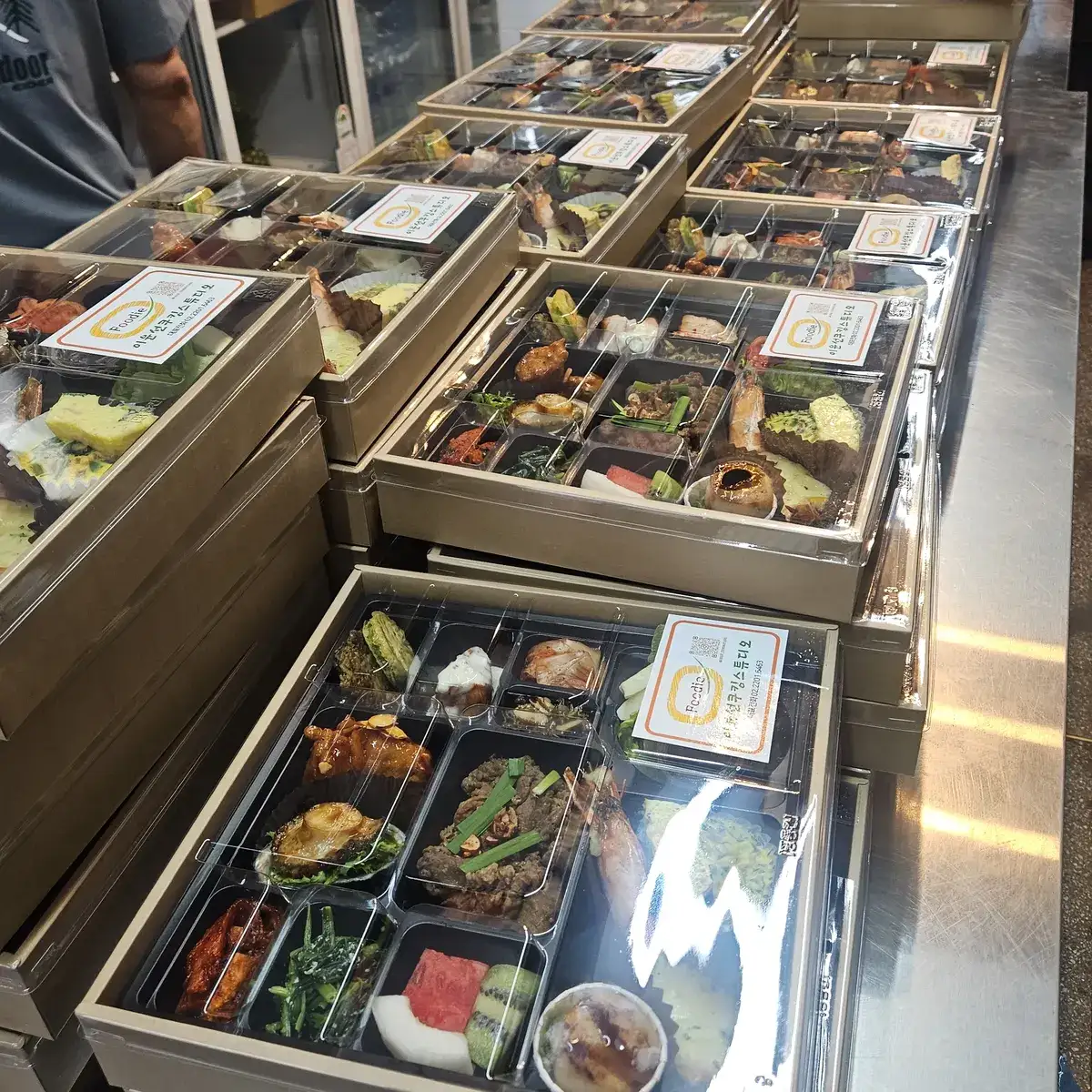 외교부 건대인문학 학술대회 커피브레이크와 고급도시락 ③ 고급도시락 세팅 완료
